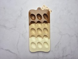 Molde silicona 15 mini huevitos decorados